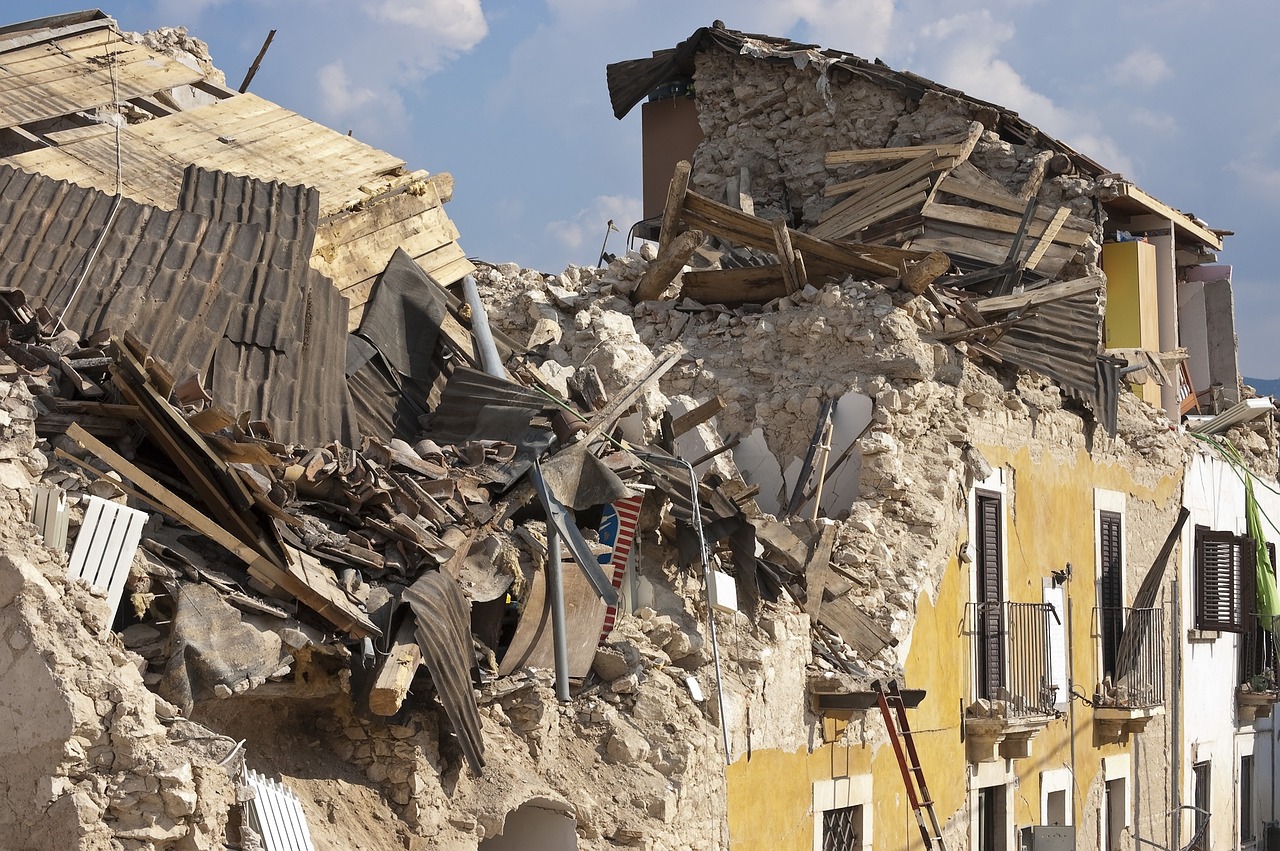 Ticari Bina Deprem Sigortası: İşletmelerin Hukuksal Riskleri Azaltma