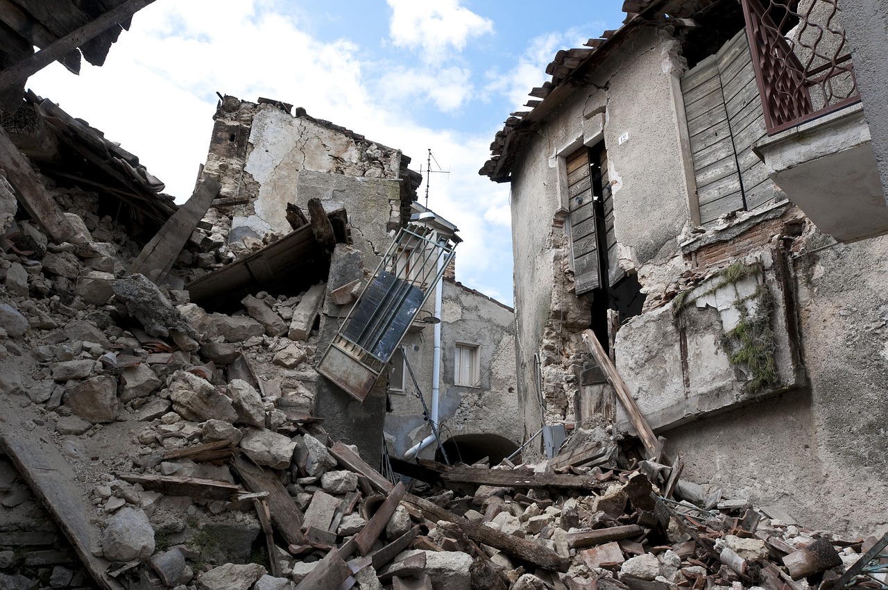 Ticari Bina Deprem Sigortası: İşletmelerin Hukuksal Riskleri Azaltma